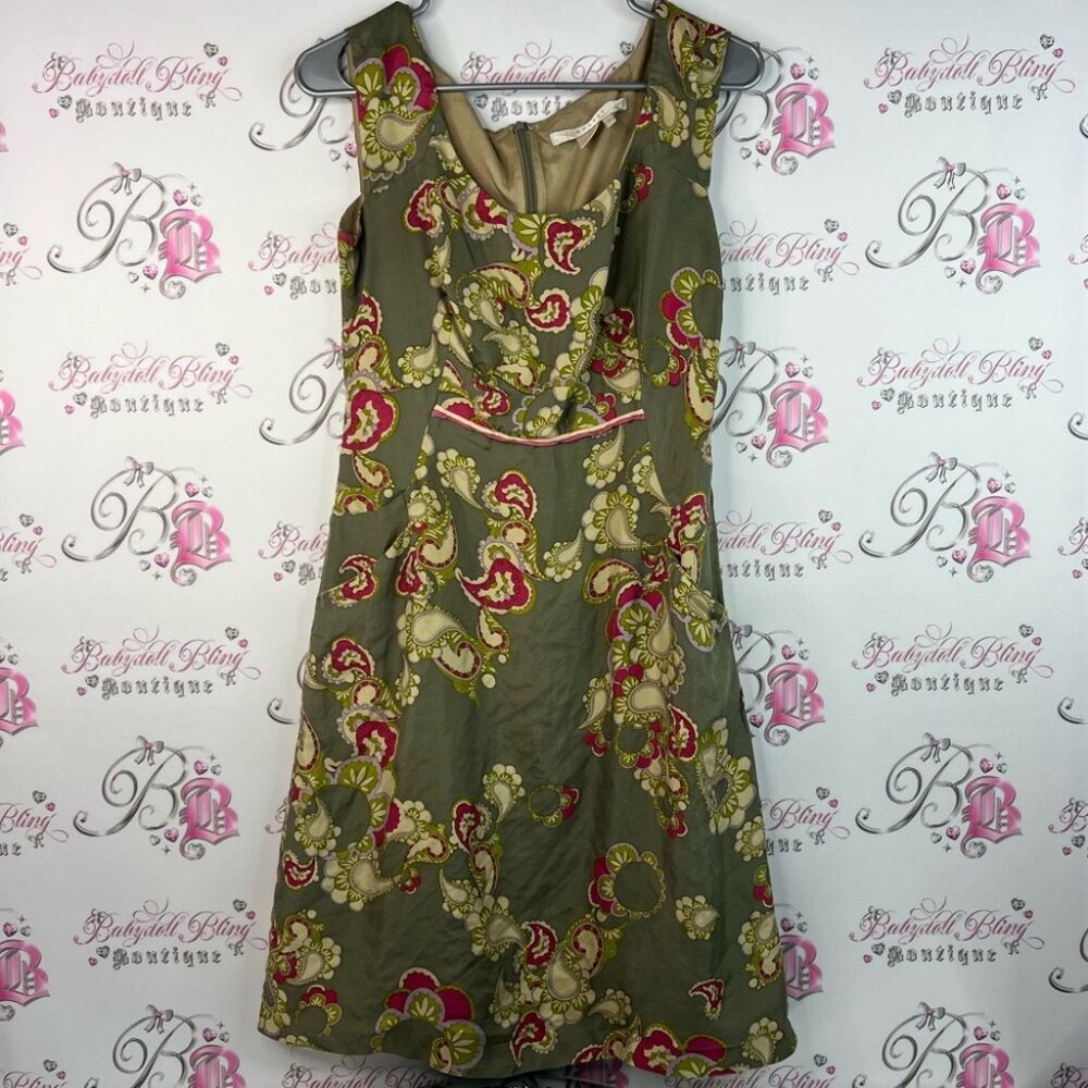 Nougat London dress paisley flowers Floral Green ruffle detail front unique